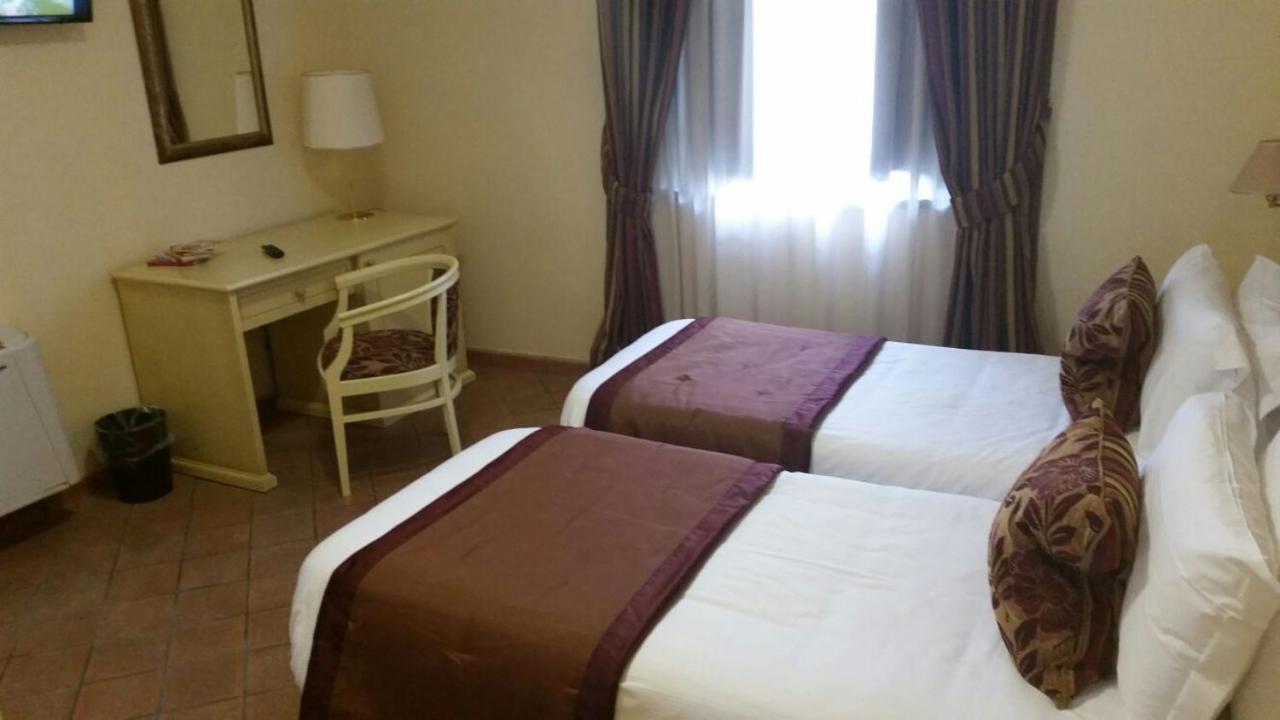 I Giardini Del Novecento Hotel Lamezia Terme Bagian luar foto